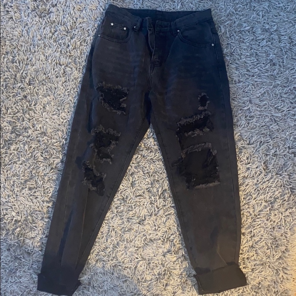 black mom jeans